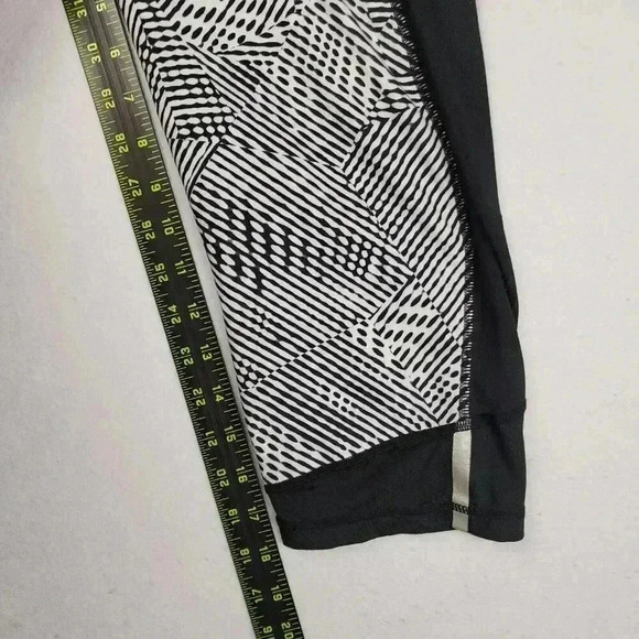 Champion Women's DuoDry Capri Legging XL? Vented Mesh Black Workout Run Yoga - Picture 12 of 13